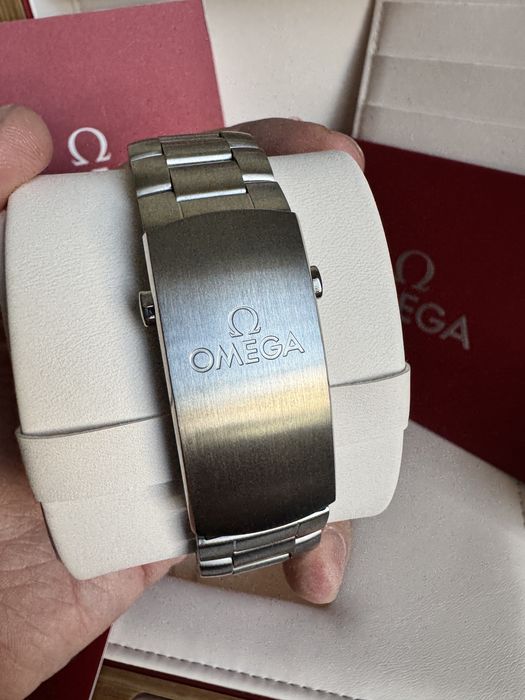 Omega Planet Ocean 45,5мм в гаранция