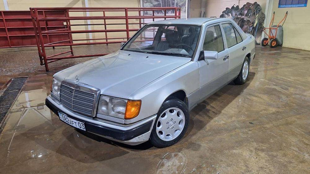 Продам Мерс124..