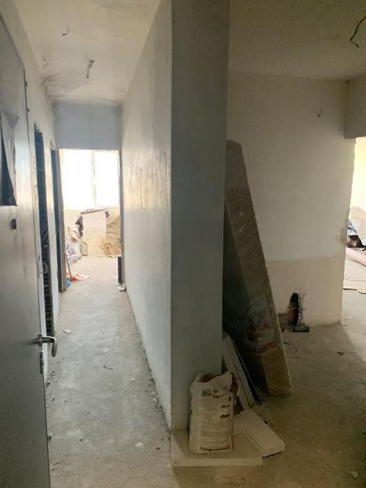 Тристаен апартамент! ж.к."Сухата река"! До градини и училища!