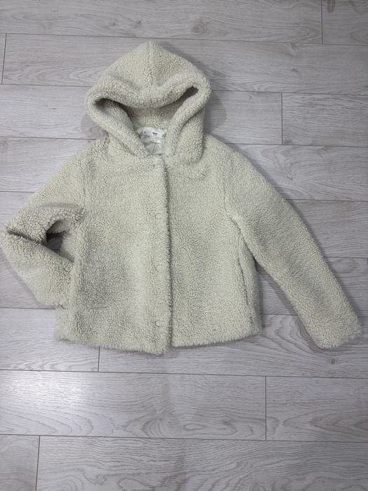 Уникално топло палтенце на Манго