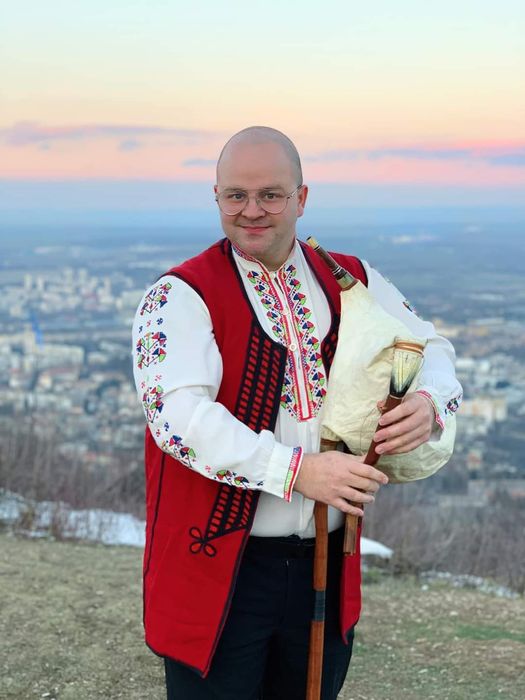 Гайдар за кръщене, рожден ден, бал, покана за бал, сватба,