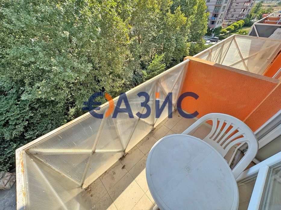 Продава се Едностаен апартамент в к.к. Слънчев бряг - 33 кв.м за 1394 €/кв.м - Снимка #8