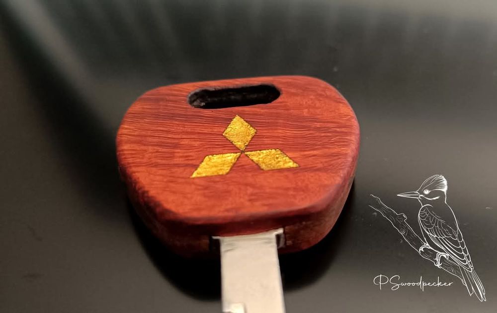 Автомобилни ключове, автоключарски услуги