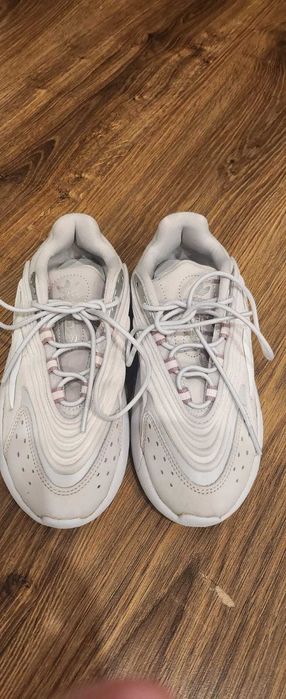 Adidas Femei Ozelia mar 36