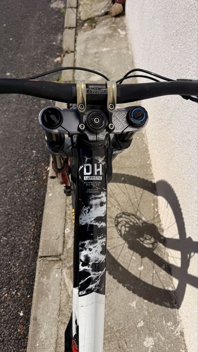 COMMENCAL V4 Supreme DH 29/27