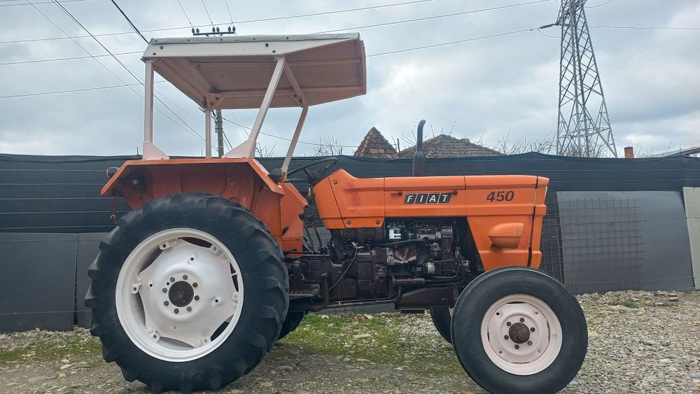 Tractor  Utb Fiat 450 45 cp  2 manete