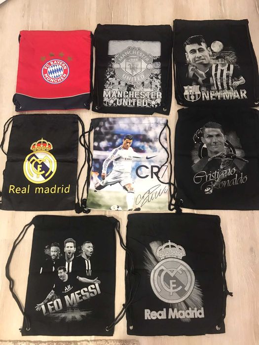 Футболни мешки на различни футболни отбори и футболисти