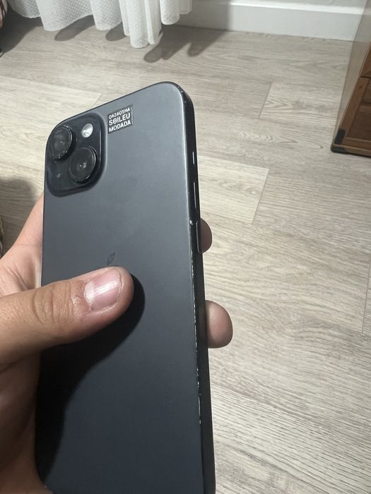 iPhone 15 128gb.