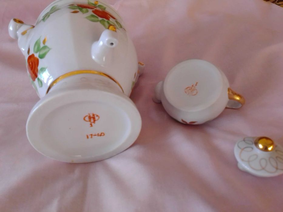 Самовар фарфоровый