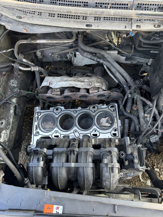 Mazda 5 на части