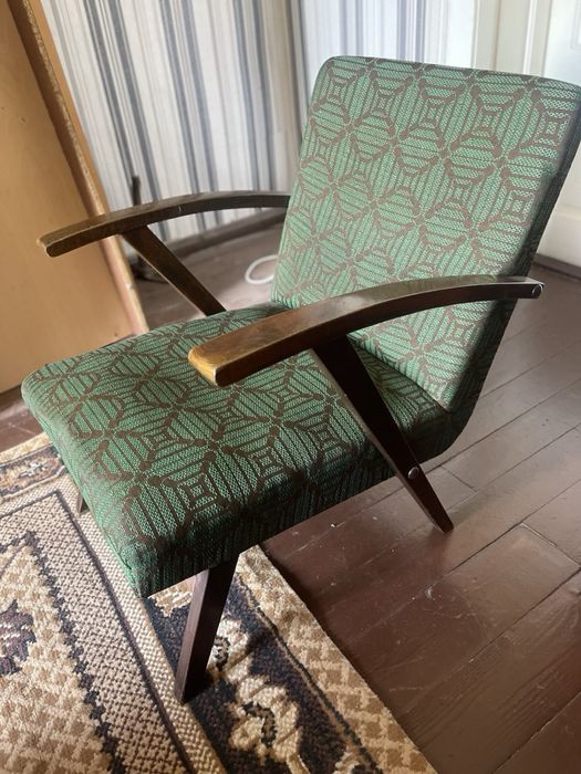 Обзавеждане гардероб диван