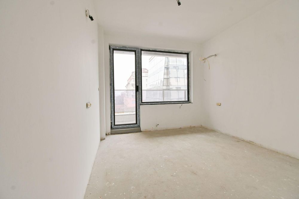 Тристаен апартамент в ж.к. Лозенец