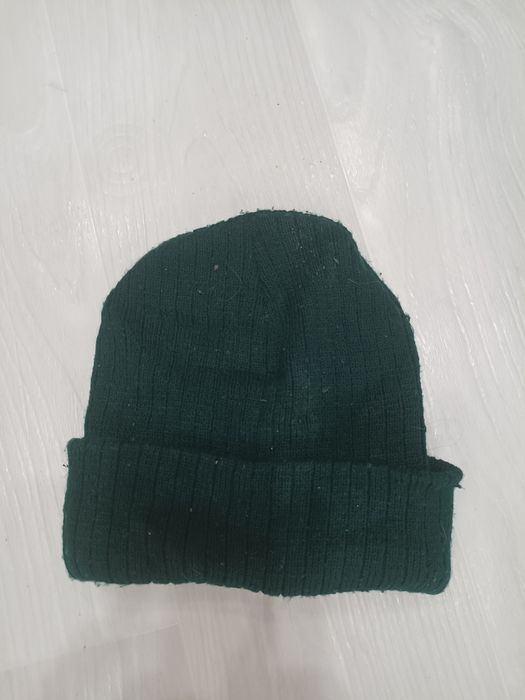 Продам шапки подростковые, рукавички