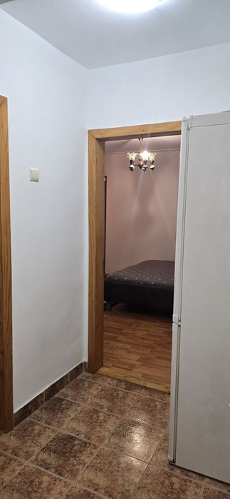 Închiriez garsonieră
