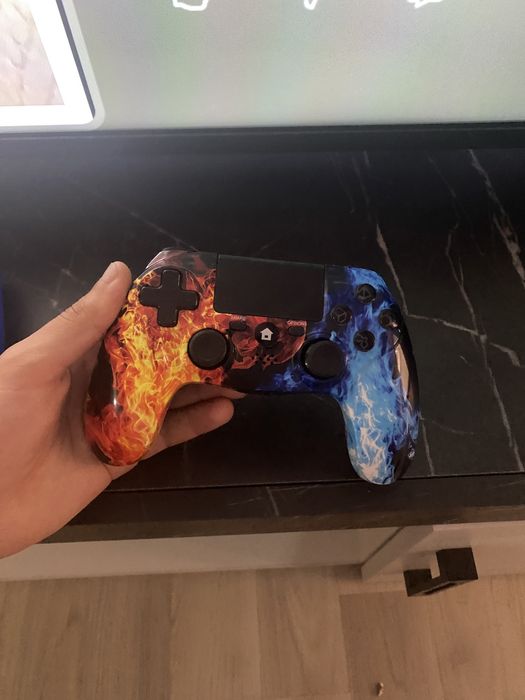 Vand playstation 4 Slim