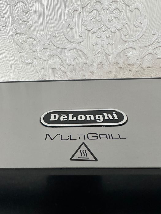 Продавам електрически грил Tefal OptiGrill Elite XL GC760D30