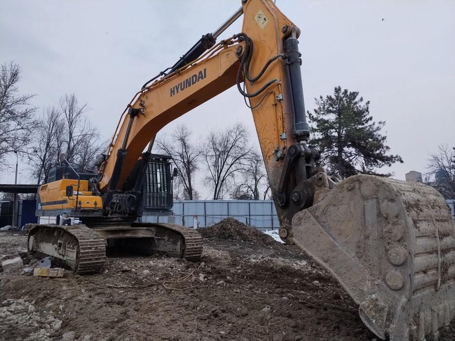 Экскватор Хундай 525