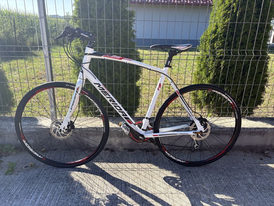 Bicicleta semicursiera Merida