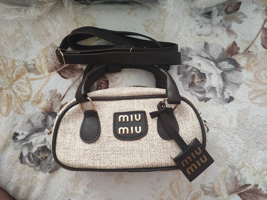 Chanel Miu Miu  Дамски ЧантиYves Saint Laurent Бяла Кожена Дамска Чанта