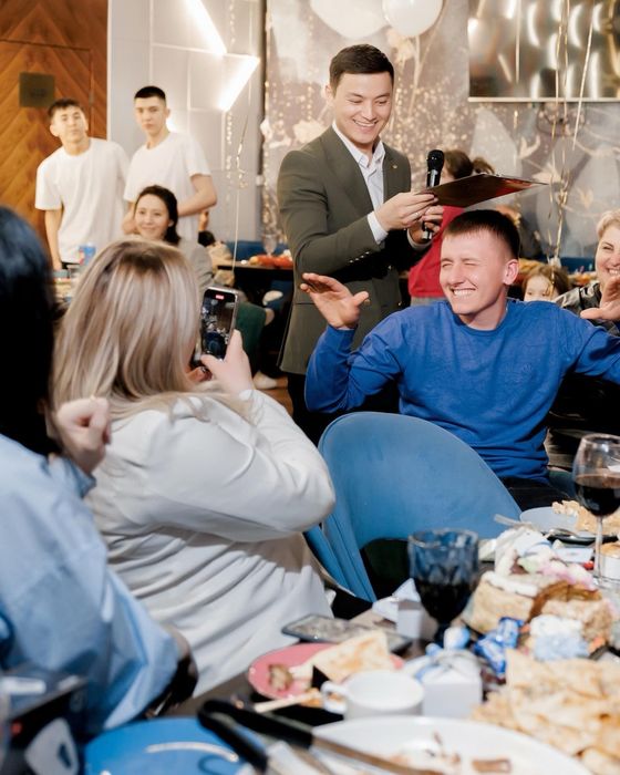 Ведущий, Тамада, Шоумен