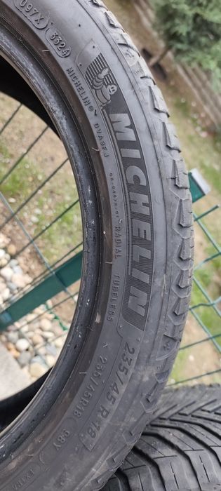 Anvelope 235/45/R18