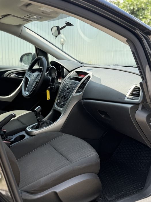 Opel Astra J 2012 1.4 Benzina 140 CP Euro 5