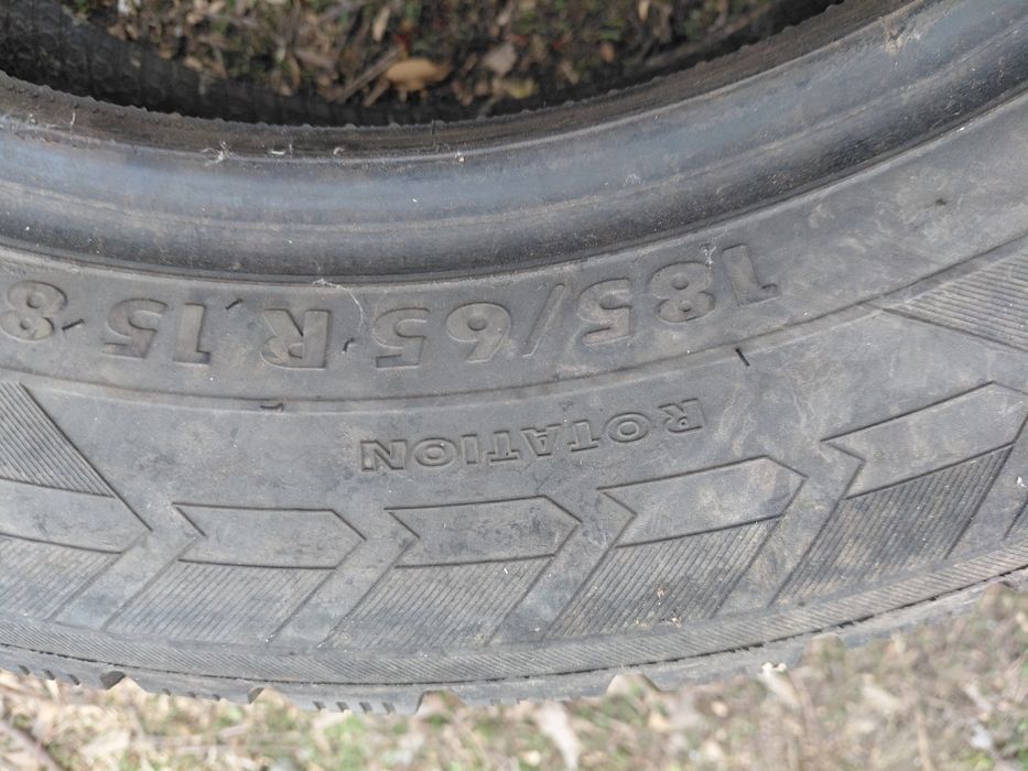 Продам шину шипованная