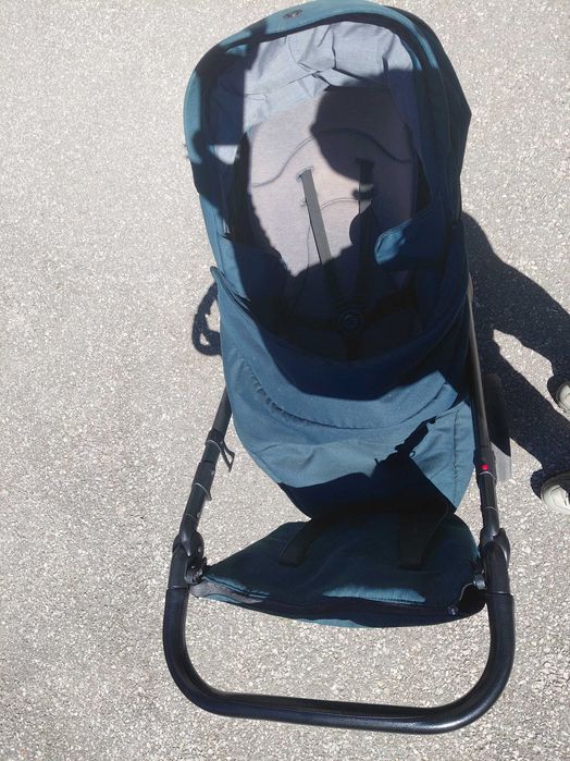 Напълно функционална бебешка количка