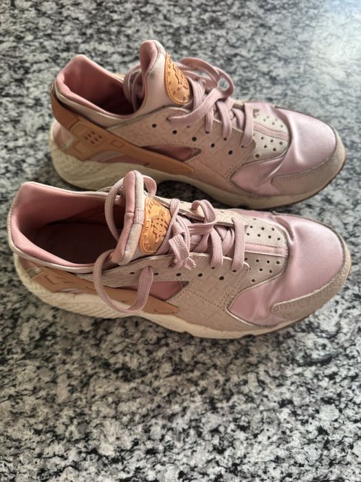 Sneakers dama Nike air huarache roz