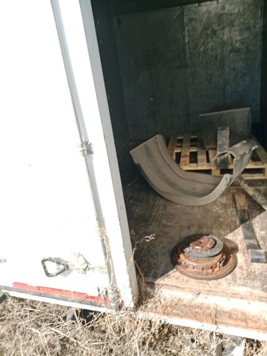 Будка в хорошем состоянии дом 3.2