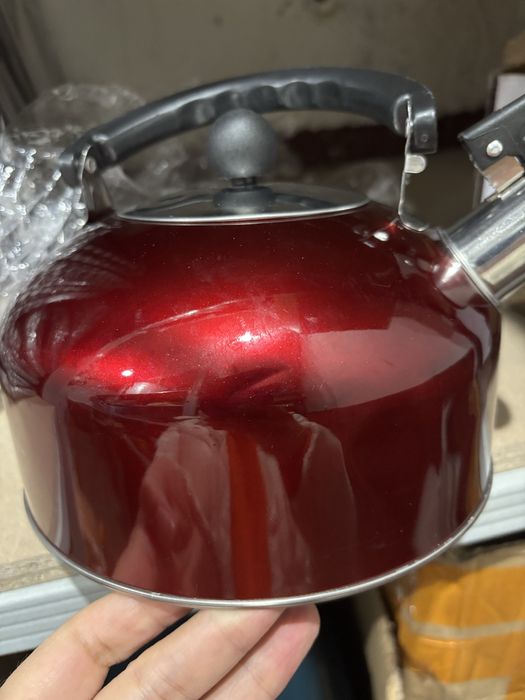 Чайник 1,5 литра.