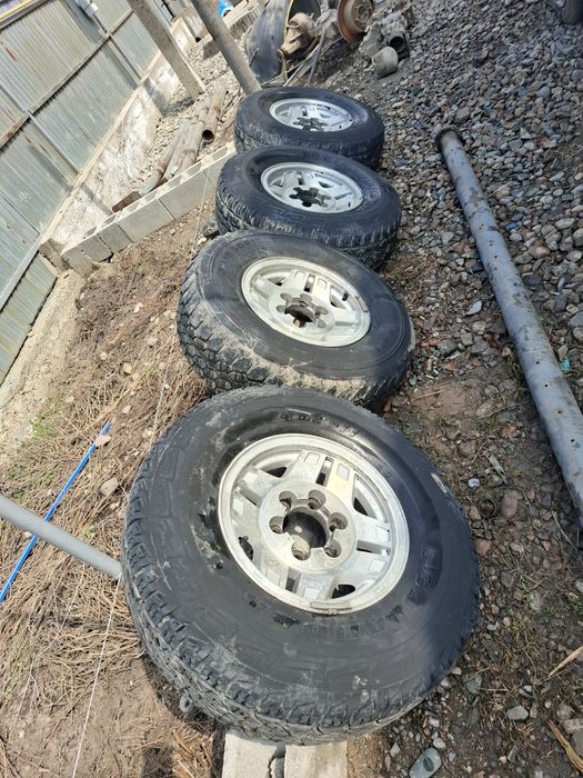 Диски шинами комплект