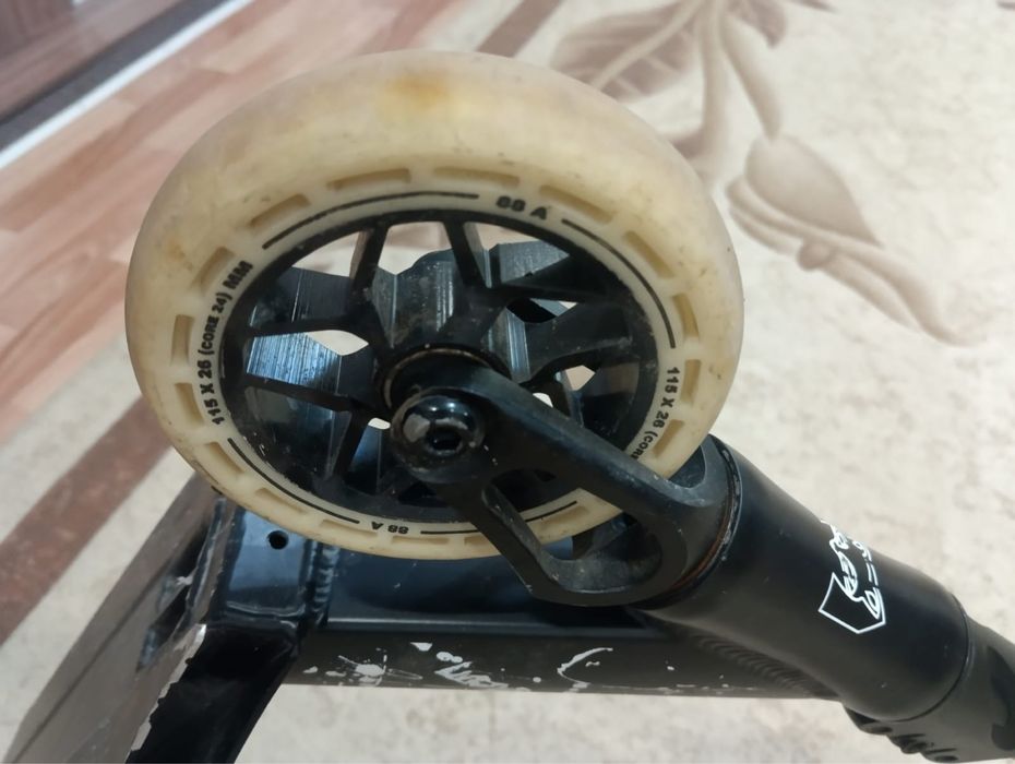 Самокат трюковой