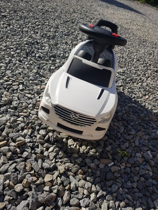 Mașinuță pentru copii