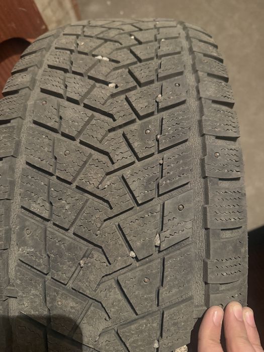 Зимняя резина 245/55 R 19