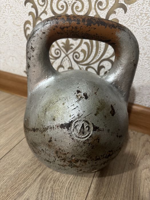 Продаются советские гири