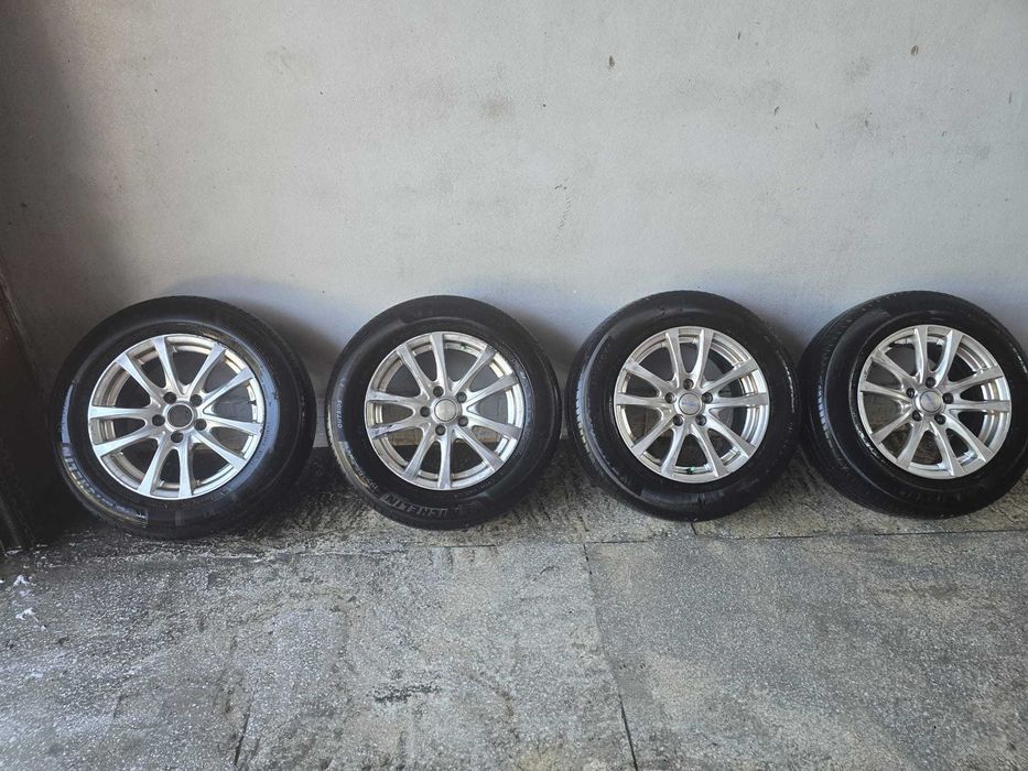 Jante de aliaj cu cauciucuri de vara michelin 195/65/15