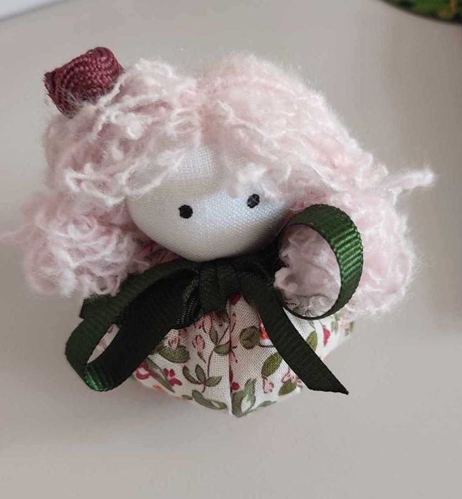 Мека кукла - игленик