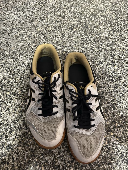 Asics спорни обувки