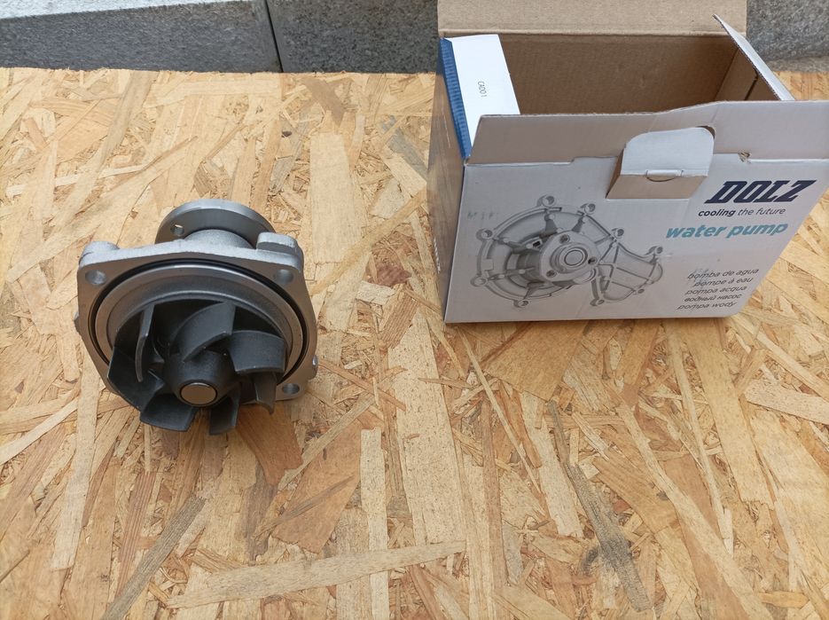 Продавам нова водна помпа