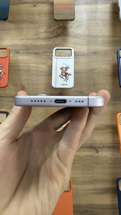 iPhone 17