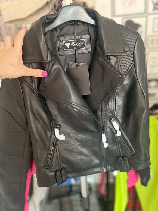 Нов модел дамско кожено яке