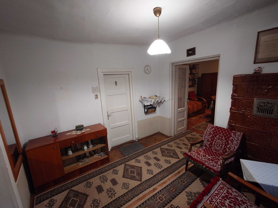 Casă de vânzare mobilată, 3 camere, zona Aleea Carpați