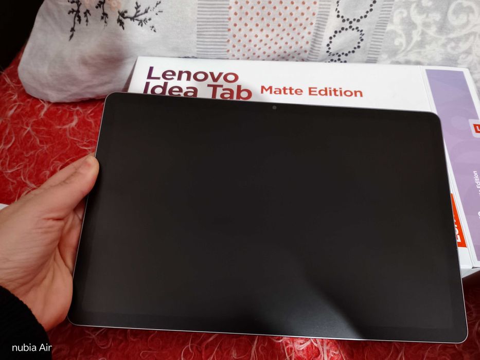 Lenovo Idea Tab  Matte Edition 
Нов от моб.оператор комплект аксесоари