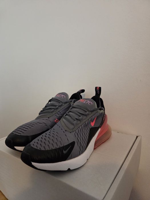 Nike Air Max 270