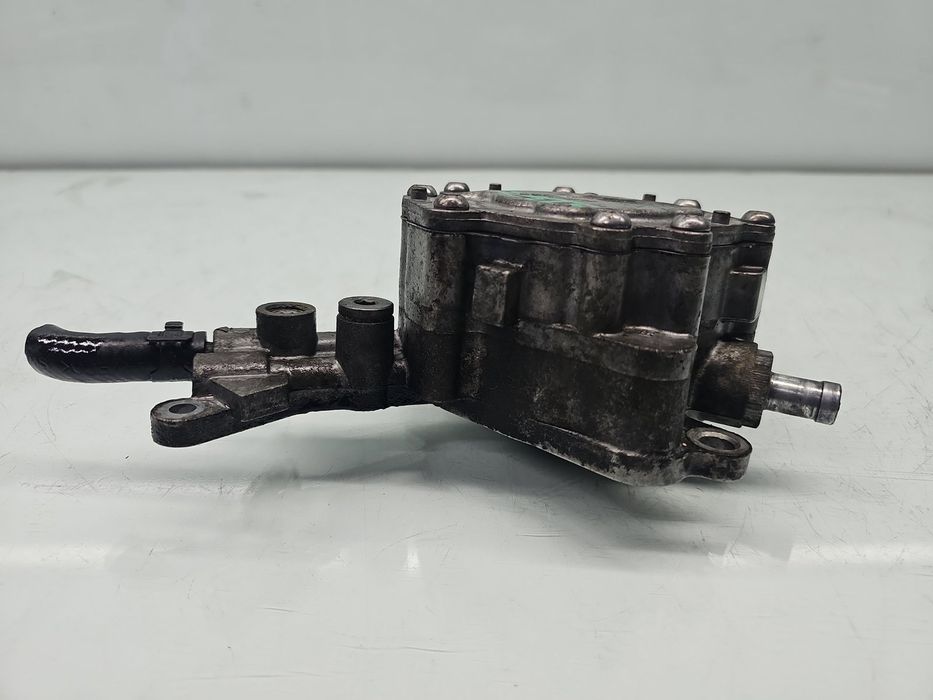 Pompa vacuum Volkswagen Golf 5 (1K1) [Fabr 2004-2008] 038145209C 1.9 T
