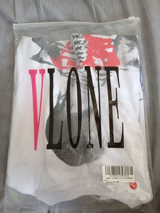 Тениска на  Vlone