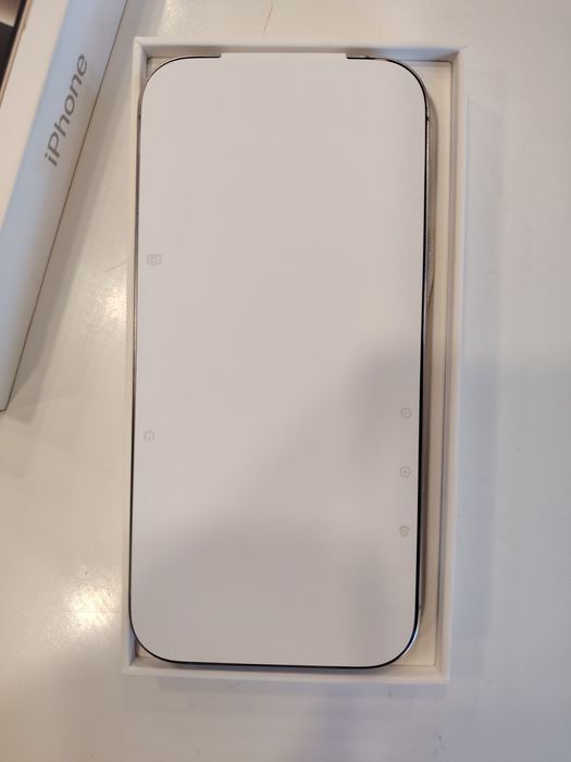 iPhone 16 pro 128gb natural desert titanium
