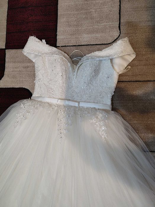 Vând rochie de mireasa