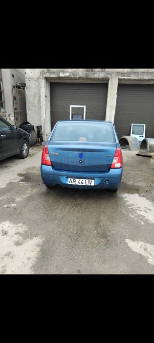 Vând Dacia logan an 2007
